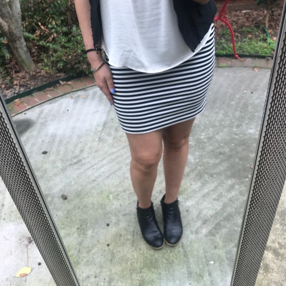 Loft striped skirt